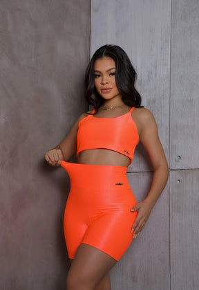 Conjunto Academia Bermuda e Cropped