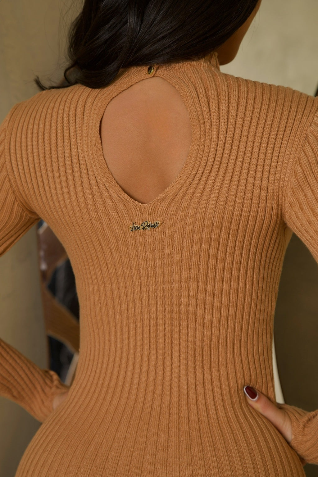 Vestido tricot com botão LR
