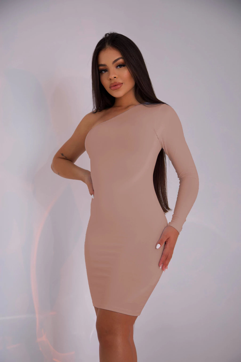 VESTIDO MANGA ÚNICA BASIC