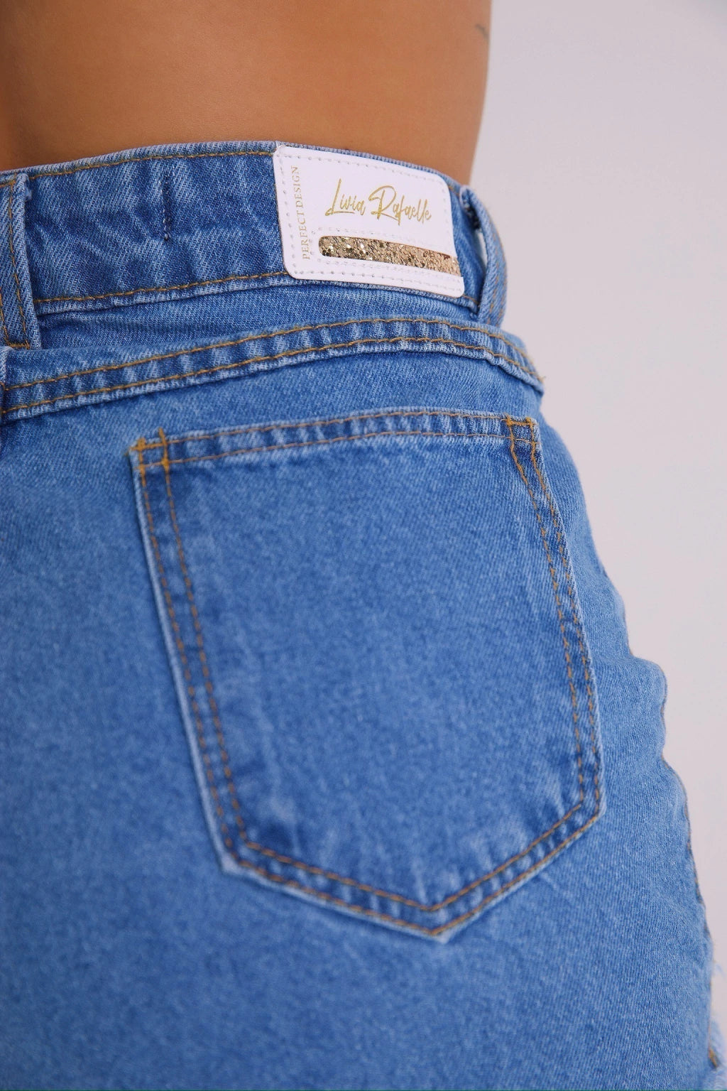SHORTS JEANS RASGADO 2